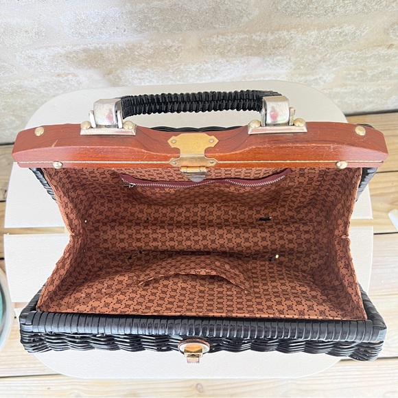 Vintage wicker box purse black vinyl woven large - Picture 10 of 12